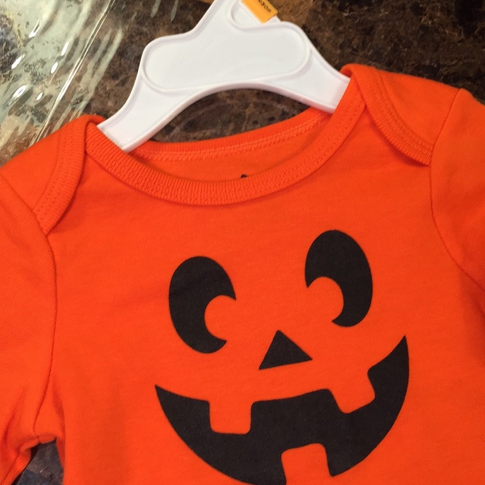 NEW baby pumpkin costume onesie Halloween 3-6 mos. - Picture 7 of 12